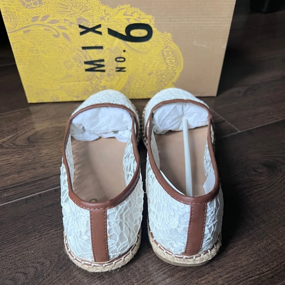 Mix No. 6 La White Lace Espadrilles Size 10
